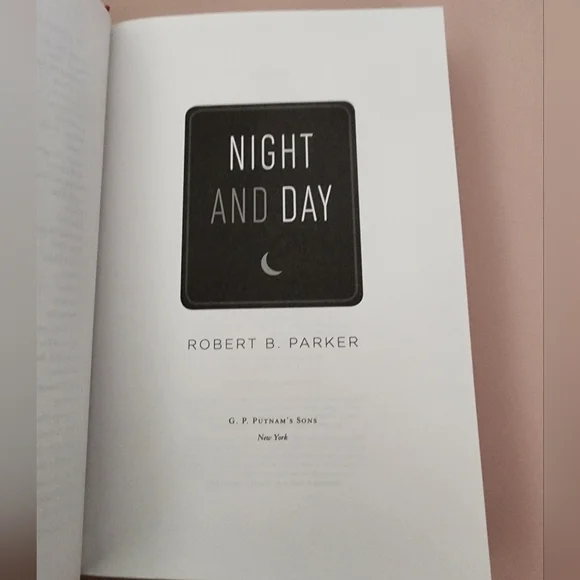 Robert B Parker "Night and Day" A Jesse Stone Novel # 8 Hardback Book - Picture 6 of 8
